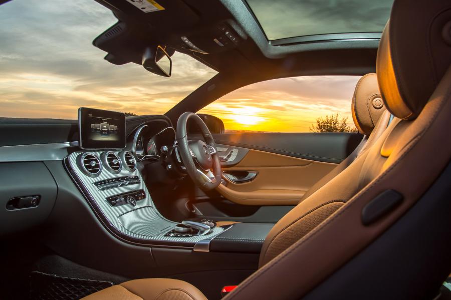Интерьер Mercedes-AMG C43 4Matic Coupe 2016 года  (UK) (фото 28 из 30)